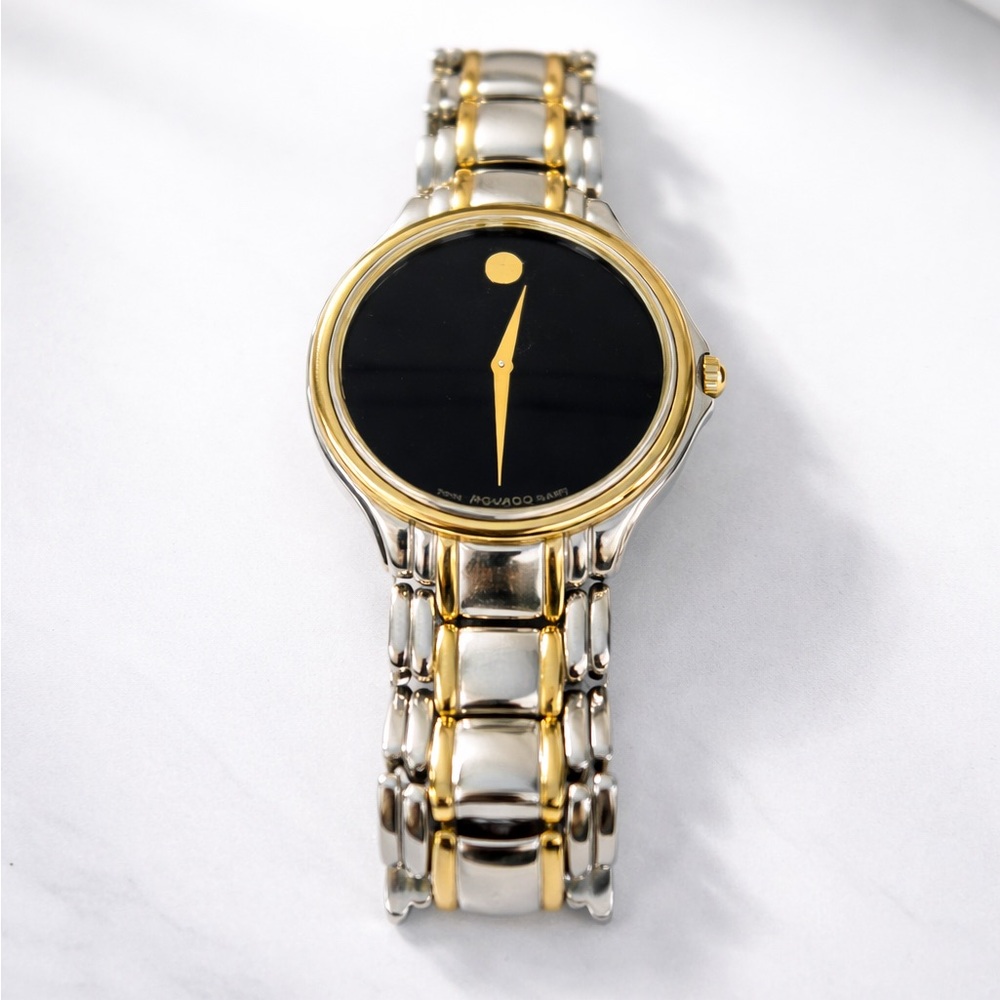 Movado Museum Classic Two-Tone Watch Black Dial Gold Silver Swiss MadeMinimalist